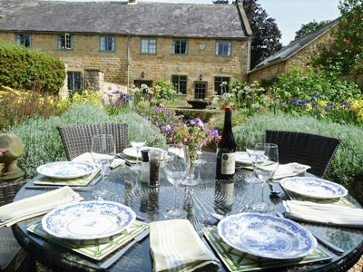 Russell Court Cottage